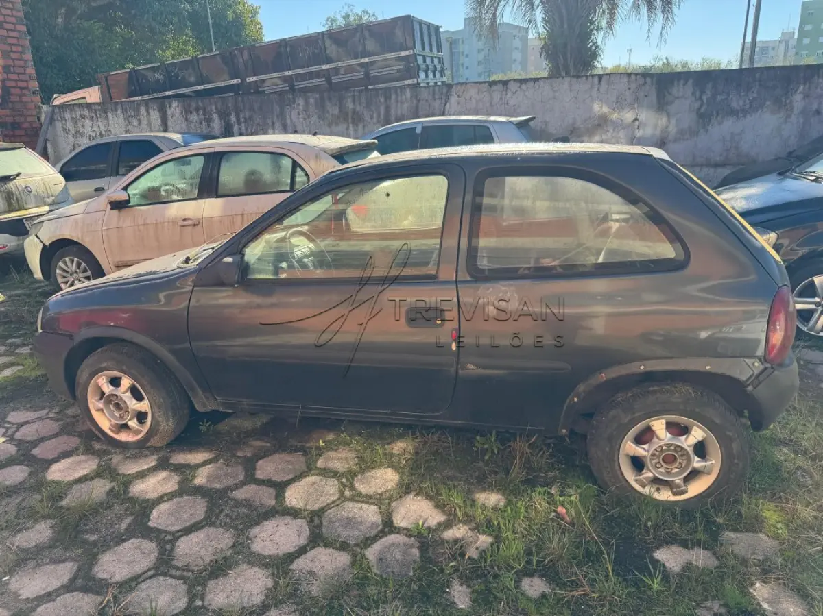 LOTE 002 - GM CORSA WIND 97/98