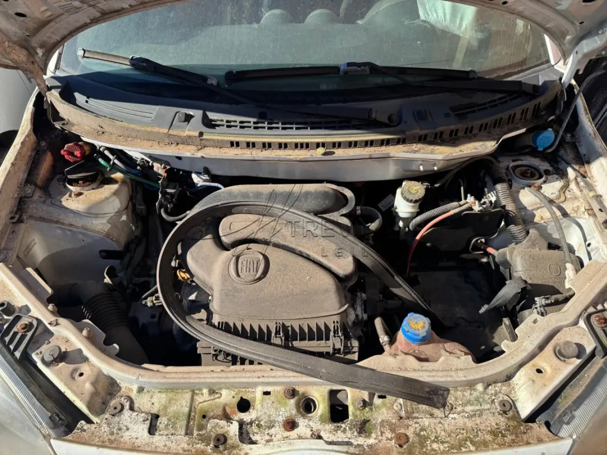 LOTE 001 - FIAT UNO VIVACE 1.0 FLEX, ANO 2014