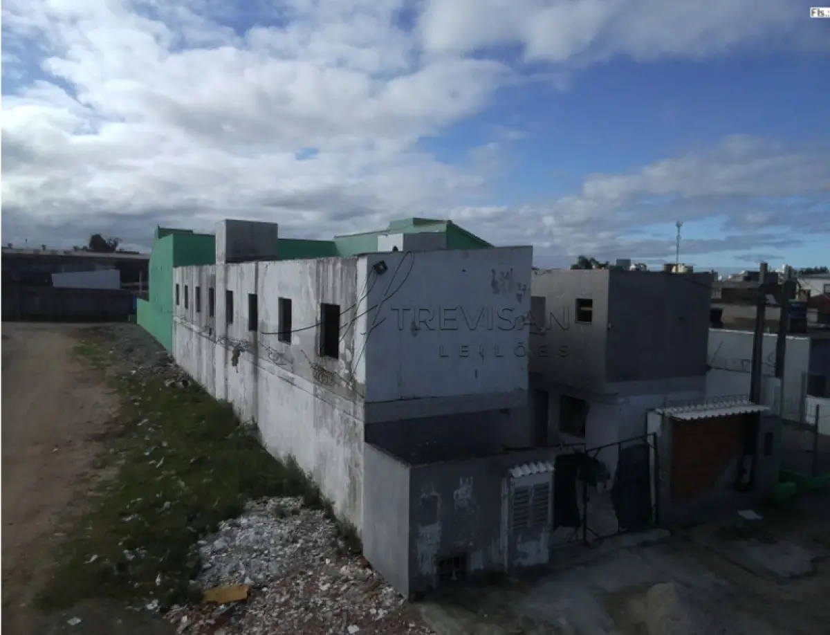 LOTE 000 - Prédio de Alvenaria com 16 Unidades Habitacionais