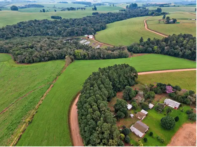 120,10 HECTARES — FAZENDA SARANDI - TERRAS RURAIS COM BENFEITORIAS E TERRENO URBANO — SARANDI/RS