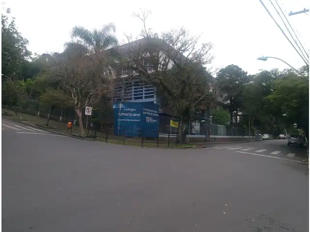 Imóvel com 21.404m2 de terreno, e benfeitorias. - Bairro Rio Branco -  Porto Alegre/RS - Metodista Americano