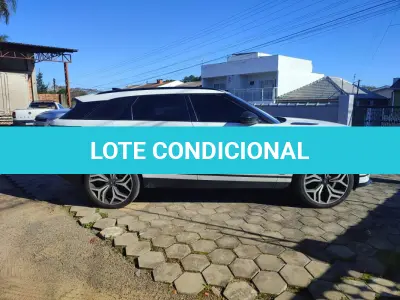 LOTE 002 - VEÍCULO I/LR RANGE ROVER VELAR 2.0 P250 R-DYN. SE, ANO 2018, PLACAS QJA6I35, COR BRANCA