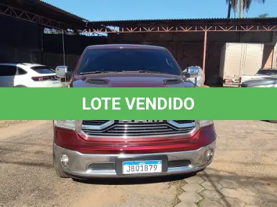 LOTE 001 - VEÍCULO I/RAM CLASSIC LARAMIE, ANO 2022, PLACAS JBQ1B79, COR VERMELHA - BLINDADO