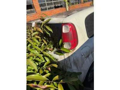 LOTE 001 - FIAT UNO VIVACE 1.0 FLEX, ANO 2014