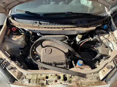 LOTE 001 - FIAT UNO VIVACE 1.0 FLEX, ANO 2014