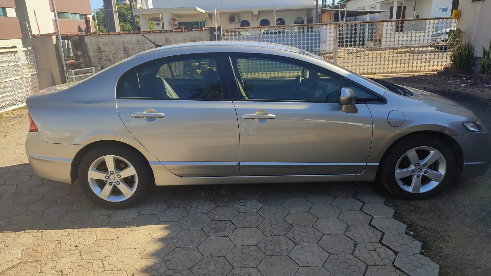 Leilão de Veículos - SAVEIRO 1.6 COMPLETA - HONDA CIVIC LXS  (VEÍCULOS NO DEPÓSITO DO LEILOEIRO PARA VISTORIA POR INTERESSADOS)